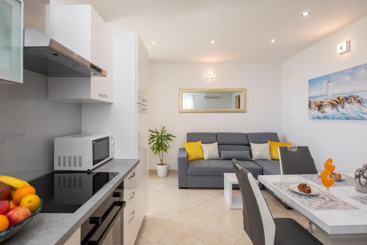 Fba Family Beach Apartments Omiš Zewnętrze zdjęcie