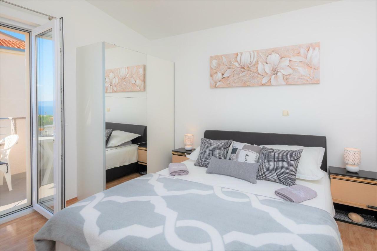 Fba Family Beach Apartments Omiš Zewnętrze zdjęcie